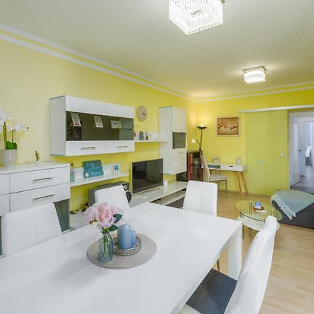Seaview Apartment Rovinj Buitenkant foto