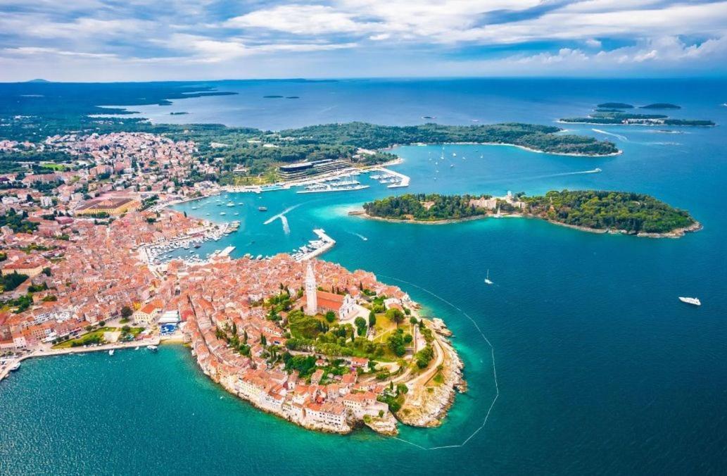 Seaview Apartment Rovinj Buitenkant foto